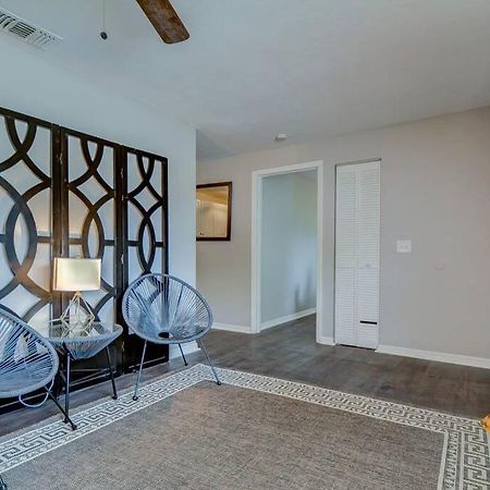 Driftwood Castle Urban Oasis With Firepit Near Convention Center And Amalie Arena, Room For 6 タンパ エクステリア 写真